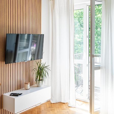 Rentplanet - Apartamenty Przy Palacu Kultury I Nauki Warschau Exterior foto